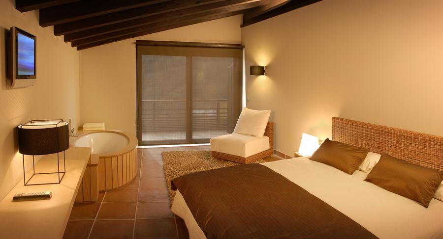 Hotel Rural-Spa Resguard Dels Vents Ribes De Freser Buitenkant foto