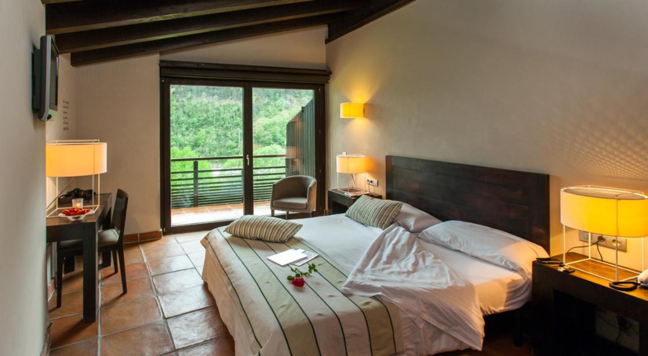 Hotel Rural-Spa Resguard Dels Vents Ribes De Freser Buitenkant foto